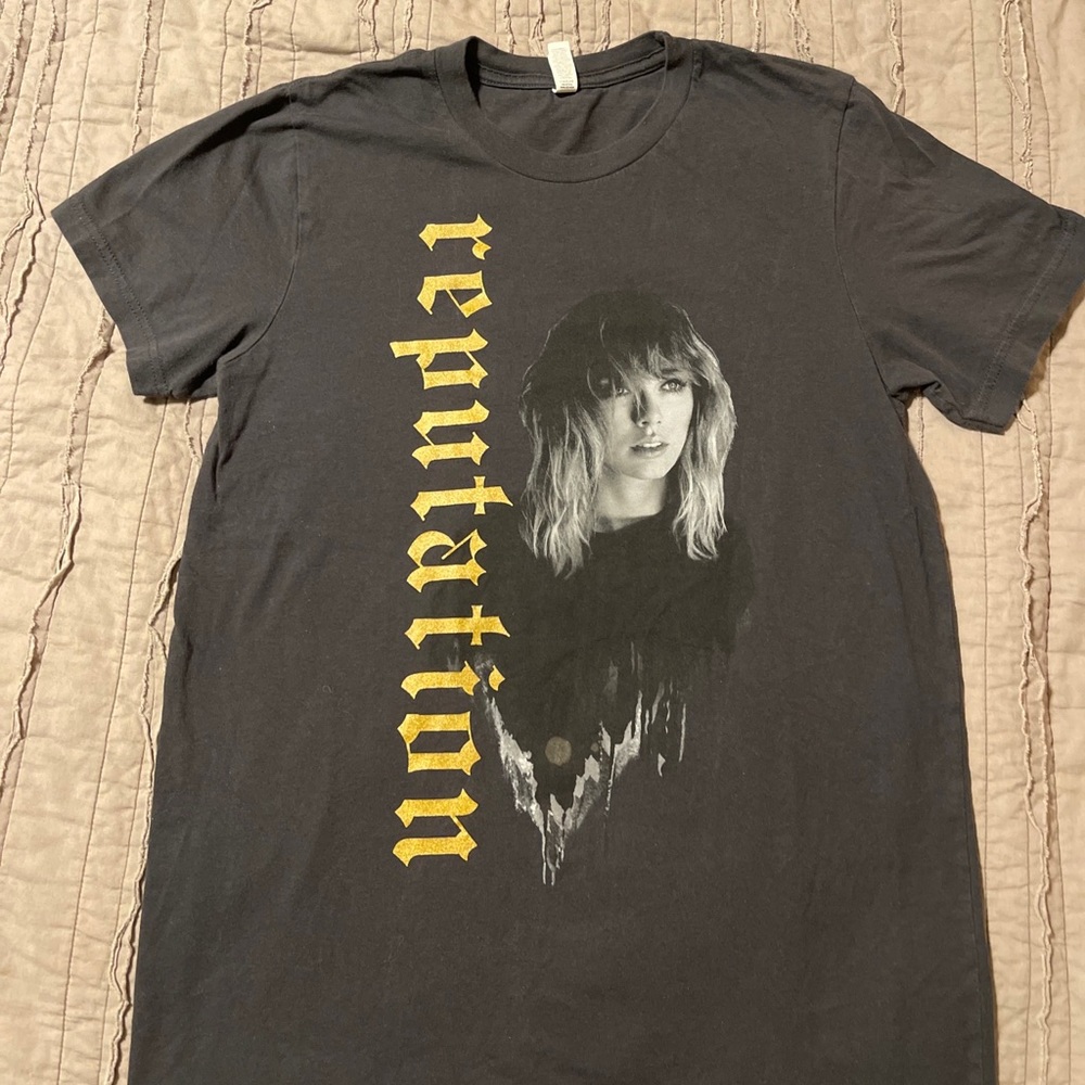 Taylor Swift Reputation Tour tshirt